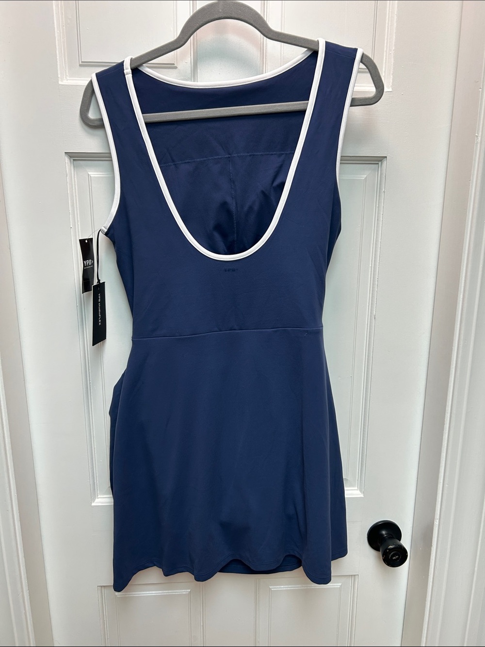Abercrombie & Fitch Navy Blue Sleeveless Athletic Dress with White Trim - Picture 2 of 5